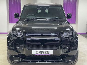 LAND ROVER DEFENDER 3.0 D250 MHEV SE SUV 3dr Diesel Auto 4WD Euro 6 (s/s) (250 ps)