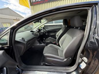 FORD FIESTA VAN 1.5 TDCi Sport Panel Van 3dr Diesel Manual (94 g/km, 93.7 bhp) N