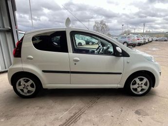 PEUGEOT 107 1.0 12V Allure Hatchback 5dr Petrol 2 Tronic Euro 5 (68 ps)