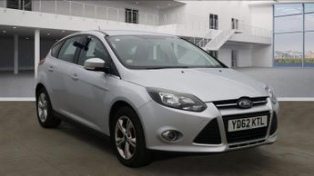 Ford Focus 1.6 Zetec Hatchback 5dr Petrol Manual Euro 5 (105 ps)