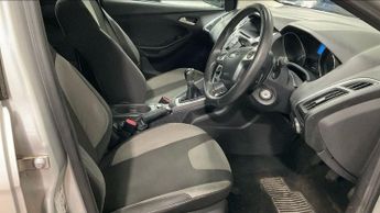 FORD FOCUS 1.6 Zetec Hatchback 5dr Petrol Manual Euro 5 (105 ps)