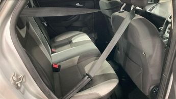 FORD FOCUS 1.6 Zetec Hatchback 5dr Petrol Manual Euro 5 (105 ps)