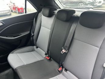 HYUNDAI I20 1.0 T-GDi SE Hatchback 5dr Petrol DCT Euro 6 (s/s) (100 ps)