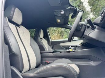 PEUGEOT 3008 1.6 13.2kWh GT Premium SUV 5dr Petrol Plug-in Hybrid e-EAT Euro 