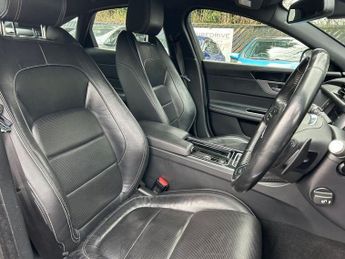JAGUAR XF 2.0d R-Sport Saloon 4dr Diesel Auto Euro 6 (s/s) (163 ps)