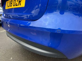 JAGUAR XF 2.0d R-Sport Saloon 4dr Diesel Auto Euro 6 (s/s) (163 ps)