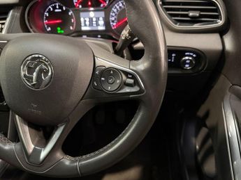 VAUXHALL GRANDLAND X 1.2 Turbo Griffin Edition SUV 5dr Petrol Manual Euro 6 (s/s) (13