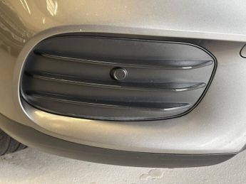 MERCEDES-BENZ 180 2.1 GLA220d AMG Line SUV 5 Door Diesel Automatic Grey 7G-DCT 4MA