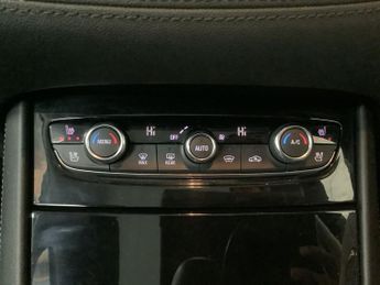 VAUXHALL GRANDLAND X 1.5 Turbo D BlueInjection Elite Nav SUV 5dr Diesel Auto 8Spd Eur