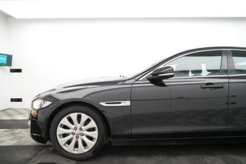 JAGUAR XE 2.0d Prestige Saloon 4dr Diesel Manual Euro 6 (s/s) (163 ps)