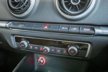 AUDI A3 2.0 TDI Sport Sportback 5dr Diesel S Tronic quattro Euro 6 (s/s)