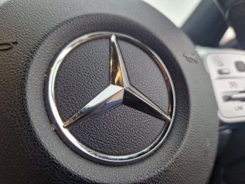 MERCEDES-BENZ E-CLASS 2.0 E300de 13.5kWh AMG Line (Premium) Estate 5dr Diesel Plug-in 