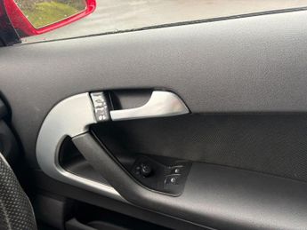 AUDI A3 1.6 FSI S line Hatchback 3dr Petrol Manual (158 g/km, 113 bhp)