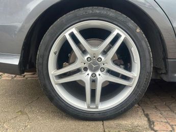 MERCEDES-BENZ GLE 3.0 GLE350d V6 AMG Line (Premium) SUV 5dr Diesel G-Tronic 4MATIC