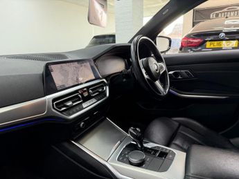 BMW 3 SERIES 2.0 320d MHT M Sport Saloon 4dr Diesel Hybrid Auto Euro 6 (s/s) 