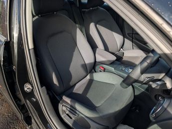 AUDI A3 1.5 TFSI CoD 35 SE Technik Sportback 5dr Petrol S Tronic Euro 6 