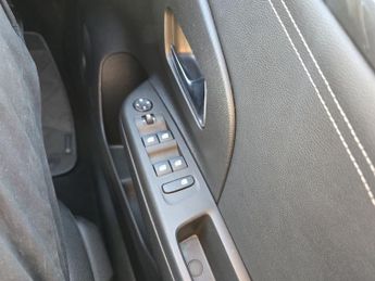 VAUXHALL Corsa Electric 50kWh Elite Nav Hatchback 5dr Electric Auto (7.4Kw Charger) (136