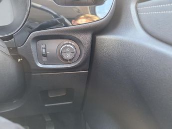 VAUXHALL Corsa Electric 50kWh Elite Nav Hatchback 5dr Electric Auto (7.4Kw Charger) (136