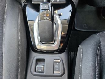VAUXHALL Corsa Electric 50kWh Elite Nav Hatchback 5dr Electric Auto (7.4Kw Charger) (136