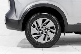 NISSAN QASHQAI 1.3 DIG-T MHEV Acenta Premium SUV 5dr Petrol Hybrid XTRON Euro 6