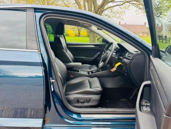 SKODA SUPERB 2.0 TDI SE L Executive Hatchback 5dr Diesel DSG Auto 6Spd Euro 6