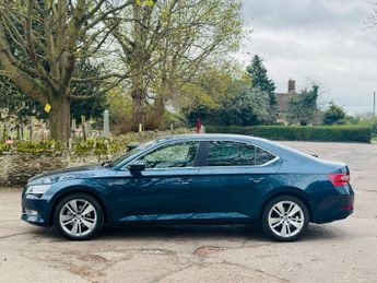 SKODA SUPERB 2.0 TDI SE L Executive Hatchback 5dr Diesel DSG Auto 6Spd Euro 6