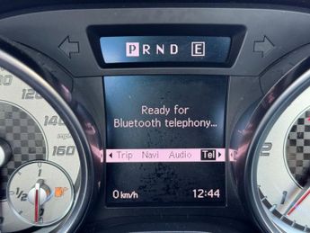 MERCEDES-BENZ SLK 2.1 SLK250 CDI BlueEfficiency AMG Sport Convertible Calcite Whit