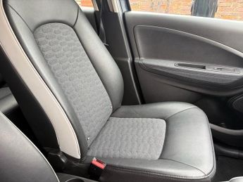 RENAULT ZOE R135 EV50 52kWh GT Line Hatchback 5dr Electric Auto (Rapid Charg