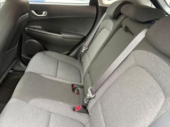 HYUNDAI KONA 64kWh Premium SUV 5dr Electric Auto (10.5kW Charger) (204 ps)