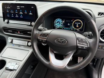 HYUNDAI KONA 64kWh Premium SUV 5dr Electric Auto (10.5kW Charger) (204 ps)