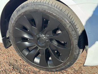 TESLA Model 3 (Dual Motor) Long Range Saloon 4dr Electric Auto 4WDE (346 ps)