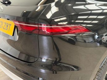 JAGUAR F-PACE 2.0 D200 MHEV HSE SUV 5dr Diesel Auto AWD Euro 6 (s/s) (204 ps)