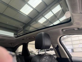 JAGUAR F-PACE 2.0 D200 MHEV HSE SUV 5dr Diesel Auto AWD Euro 6 (s/s) (204 ps)