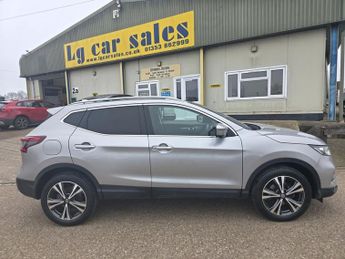 Nissan Qashqai 1.5 dCi N-Connecta SUV 5dr Diesel Manual Euro 6 (s/s) (115 ps)