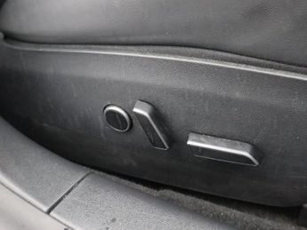 TESLA Model 3 Saloon 4dr Electric Auto RWD (241 bhp)