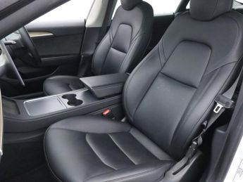 TESLA Model 3 Saloon 4dr Electric Auto RWD (241 bhp)