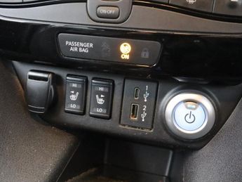 NISSAN LEAF 39kWh Tekna Hatchback 5dr Electric Auto (150 ps)