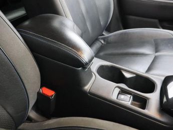 NISSAN LEAF 39kWh Tekna Hatchback 5dr Electric Auto (150 ps)