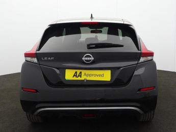 NISSAN LEAF 39kWh Tekna Hatchback 5dr Electric Auto (150 ps)
