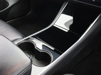 TESLA Model 3 Standard Range Plus Saloon 4dr Electric Auto RWD (241 bhp)