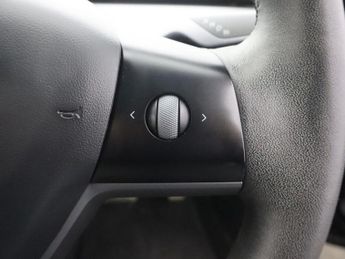 TESLA Model 3 (Dual Motor) Long Range Saloon 4dr Electric Auto 4WDE (346 ps)