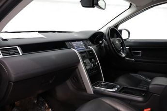 LAND ROVER DISCOVERY SPORT 2.0 TD4 HSE SUV 5dr Diesel Auto 4WD Euro 6 (s/s) (180 ps) 7 Seat