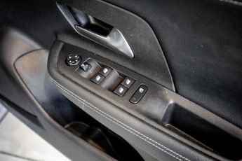 VAUXHALL MOKKA ELECTRIC 50kWh SRi Premium SUV 5dr Electric Auto (136 ps)