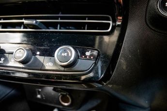 VAUXHALL MOKKA ELECTRIC 50kWh SRi Premium SUV 5dr Electric Auto (136 ps)
