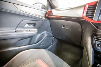 VAUXHALL MOKKA ELECTRIC 50kWh SRi Premium SUV 5dr Electric Auto (136 ps)