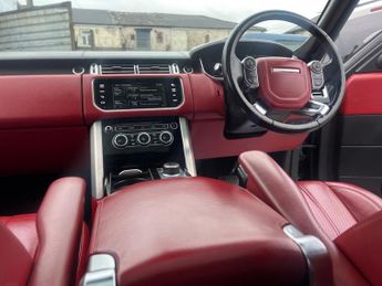 LAND ROVER RANGE ROVER 4.4 SD V8 Autobiography SUV 5dr Diesel Auto 4WD Euro 5 (339 ps)