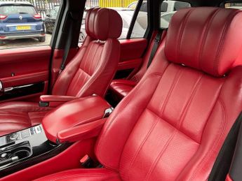 LAND ROVER RANGE ROVER 4.4 SD V8 Autobiography SUV 5dr Diesel Auto 4WD Euro 5 (339 ps)