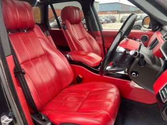 LAND ROVER RANGE ROVER 4.4 SD V8 Autobiography SUV 5dr Diesel Auto 4WD Euro 5 (339 ps)