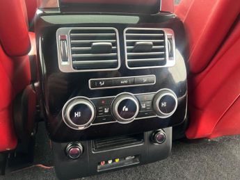 LAND ROVER RANGE ROVER 4.4 SD V8 Autobiography SUV 5dr Diesel Auto 4WD Euro 5 (339 ps)