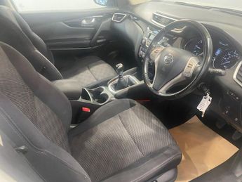 NISSAN QASHQAI 1.5 dCi Acenta SUV 5dr Diesel Manual 2WD Euro 6 (s/s) (110 ps)